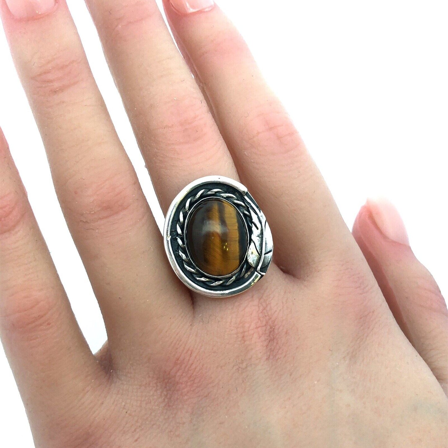Estate 925 Sterling Silver Cabochon Tigers Eye Feather Design Oval Ring