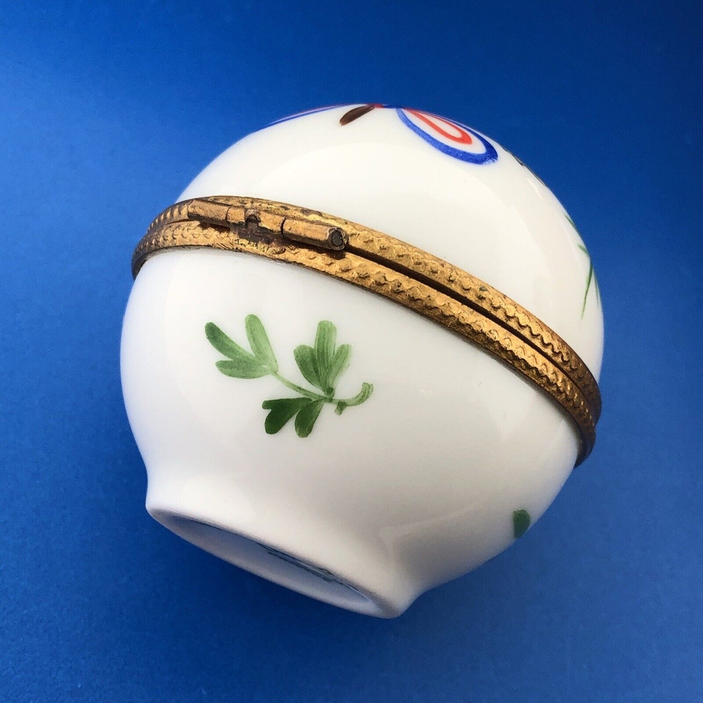 Vintage Limoges Hand Painted Porcelain Floral Round Paris Hinged Trinket Box
