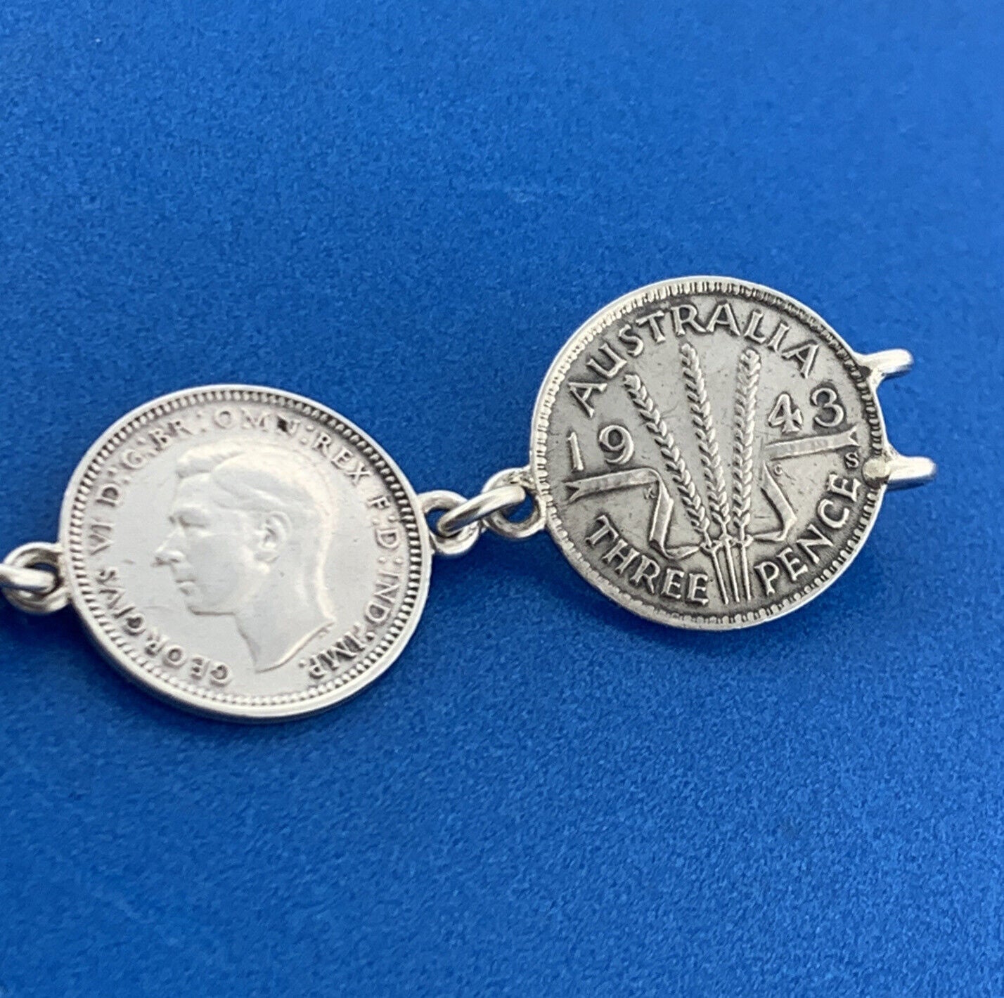 Vintage 1942-1943 Great Britain Australia 3 Pence 6 Pence Shilling Coin Bracelet