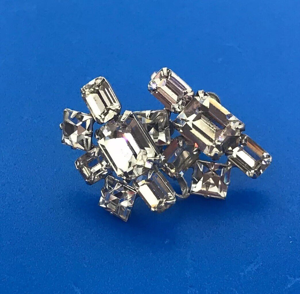 Runway Quality Silver Tone Crystal Rhinestone Bridal Wedding Screw Back Earrings