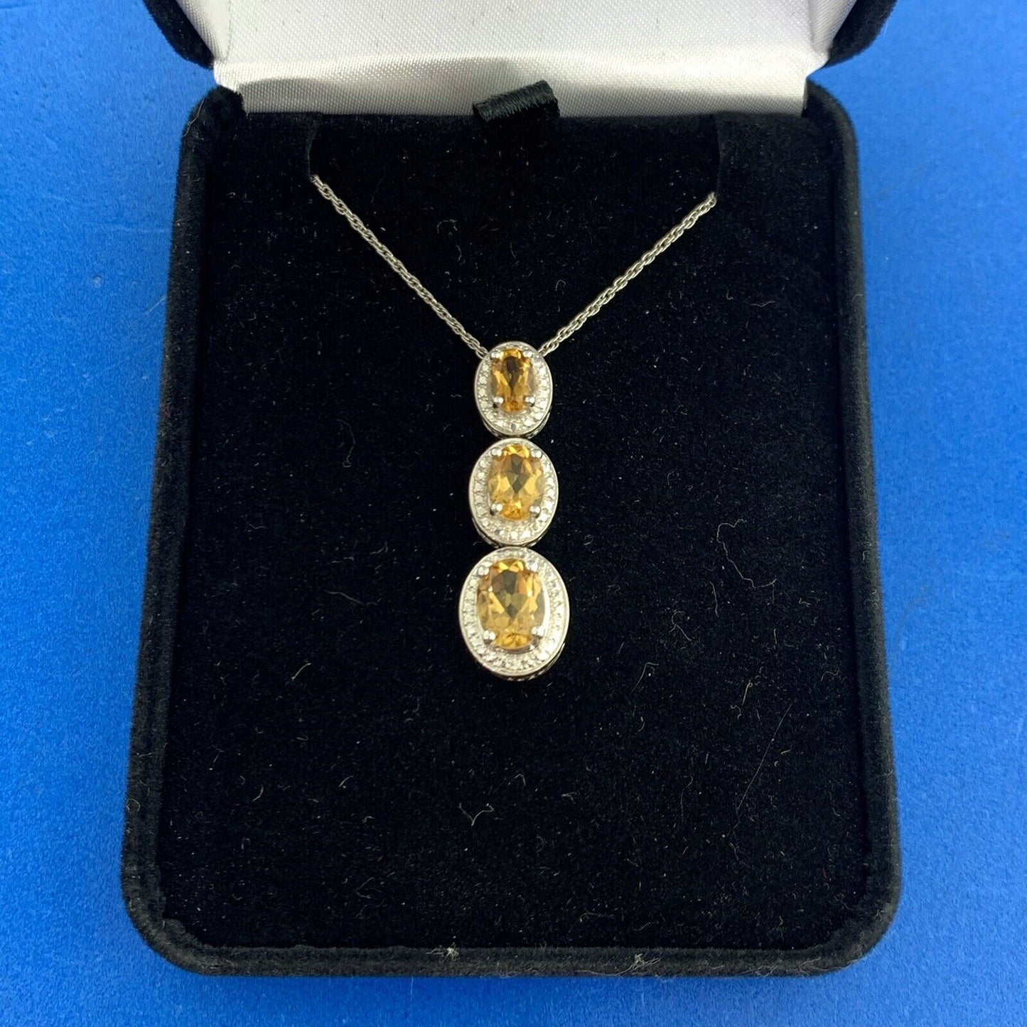 Kay Jewelers 925 Sterling Silver Oval Citrine Diamond Accent Pendant Necklace