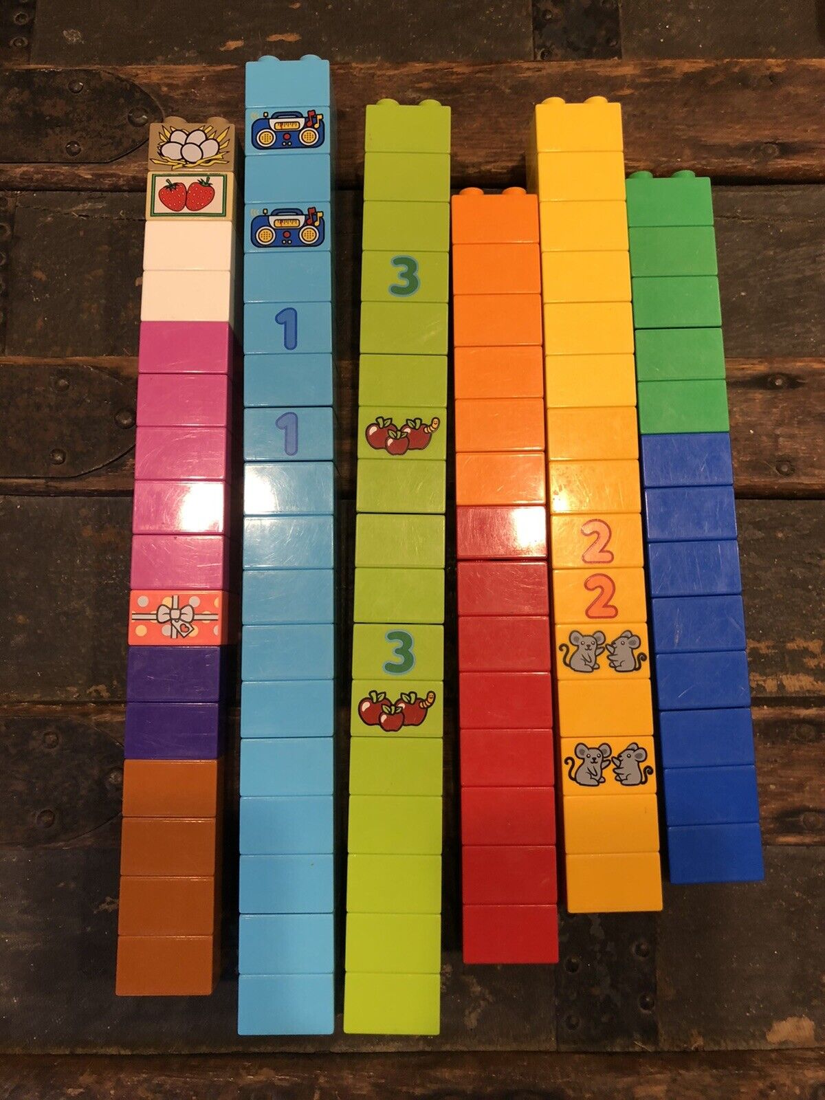 LEGO DUPLO Bricks Minifigs Cars Specialty Building Blocks 212 Piece Bulk Lot