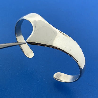 1980's Taxco Mexico Artist 950 Fine Silver Modernist Designer Wave Cuff Bracelet