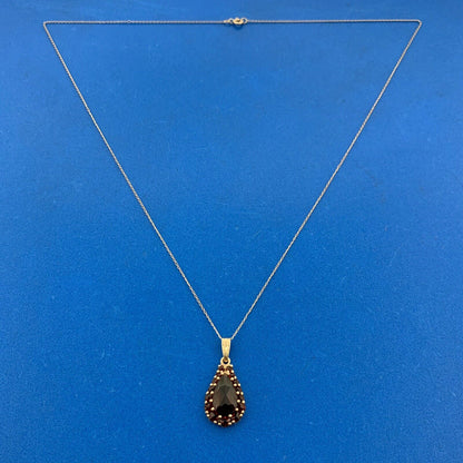 Vintage 14K Yellow Gold Pear Garnet Solitaire w/Halo January Pendant Necklace