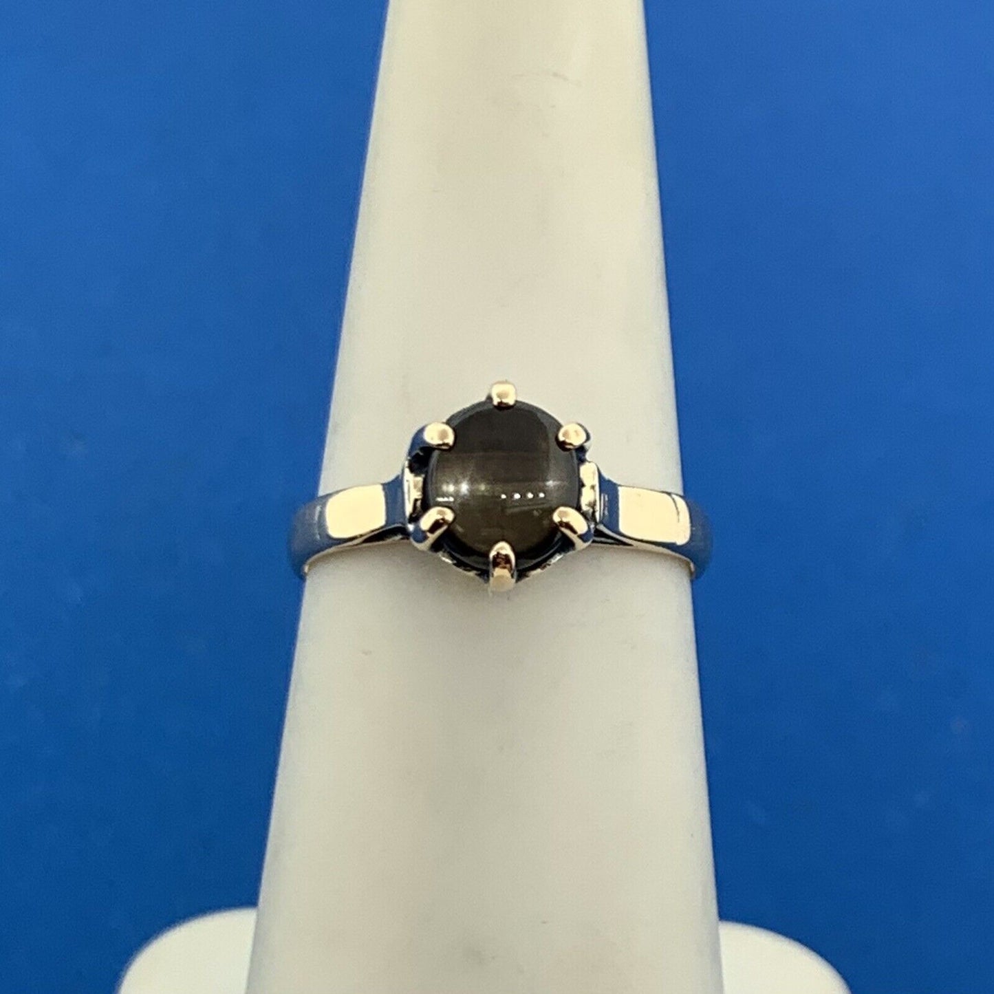 14K Yellow Gold Black Star Sapphire Solitaire Cocktail Ring