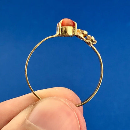 Vintage 14K Yellow Gold Orange Tiger Eye Cubic Zirconia Modern Free Form Ring