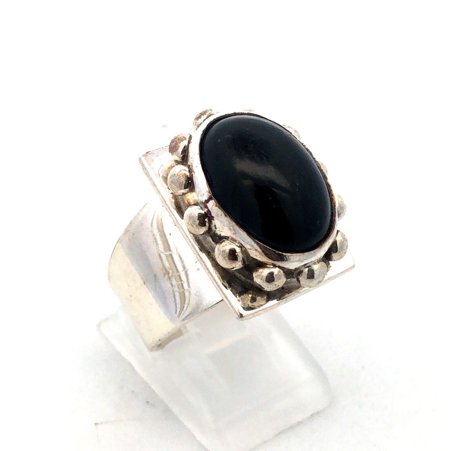 Vintage 925 Sterling Silver Oval Black Onyx Beaded Detail Statement Ring