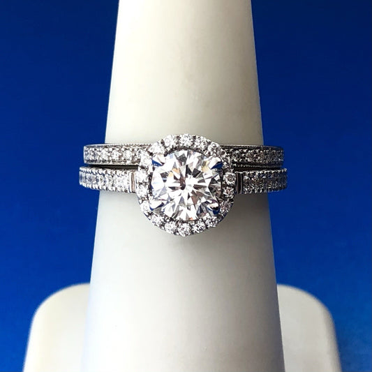 Designer 14K White Gold Round Diamond Solitaire W Halo Accents 2 Ring Bridal Set