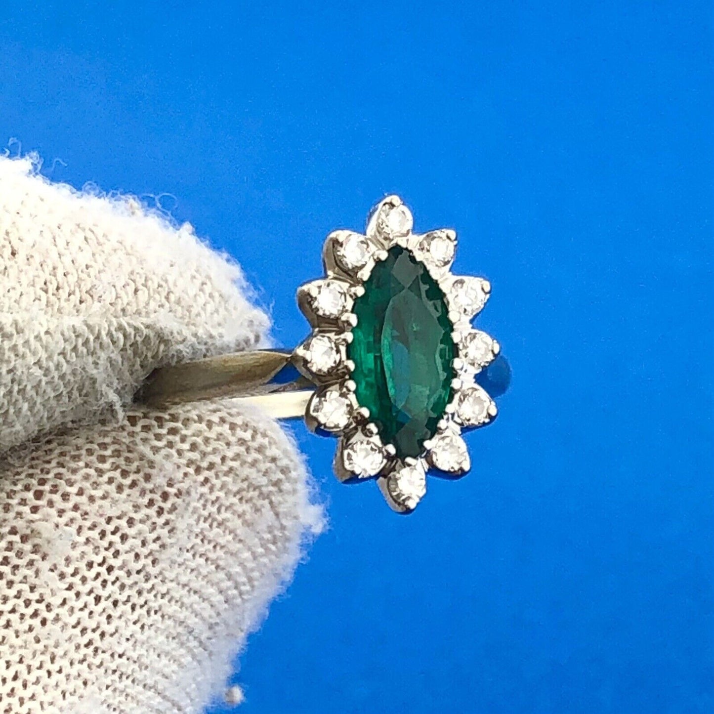 Gorgeous 14k White Gold Marquise Cut Emerald Diamond Accent Ring Size 2.75