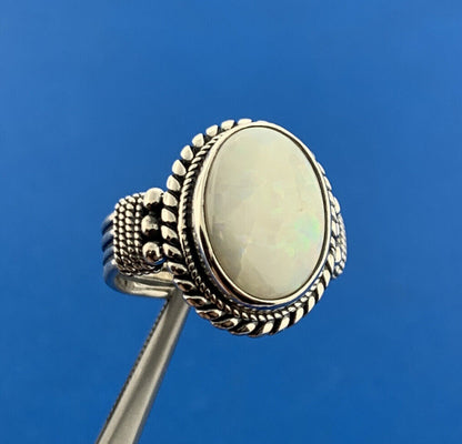 925 Sterling Silver Oval Opal Cabochon Solitaire Beaded Rope Design Ring