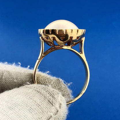 Vintage Estate 14k Yellow Gold Solitaire White Pearl Dome Ring Size 7.25