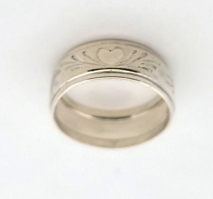 Vintage Designer Uncas 925 Sterling Silver Heart Detail Love Band Ring
