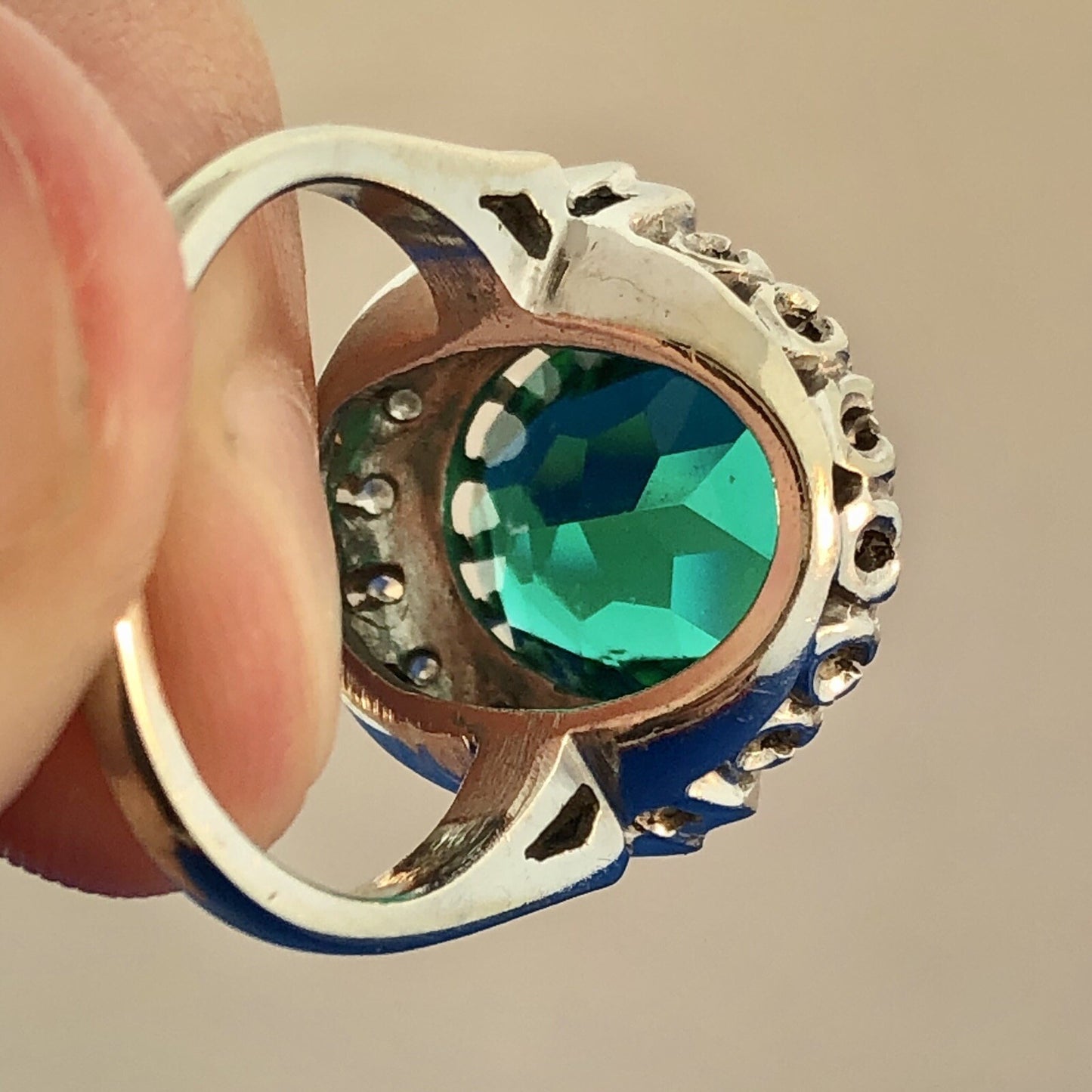 14K White Gold Green Cubic Zirconia Diamond Halo Engagement Cocktail Ring