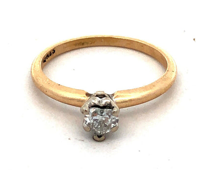 Designer 14K Yellow Gold Heart Cut Diamond Solitaire Promise Engagement Ring