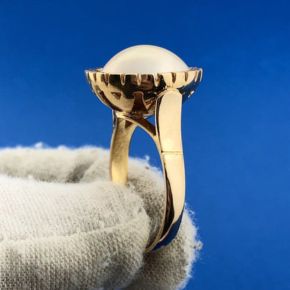 Vintage Estate 14k Yellow Gold Solitaire White Pearl Dome Ring Size 7.25