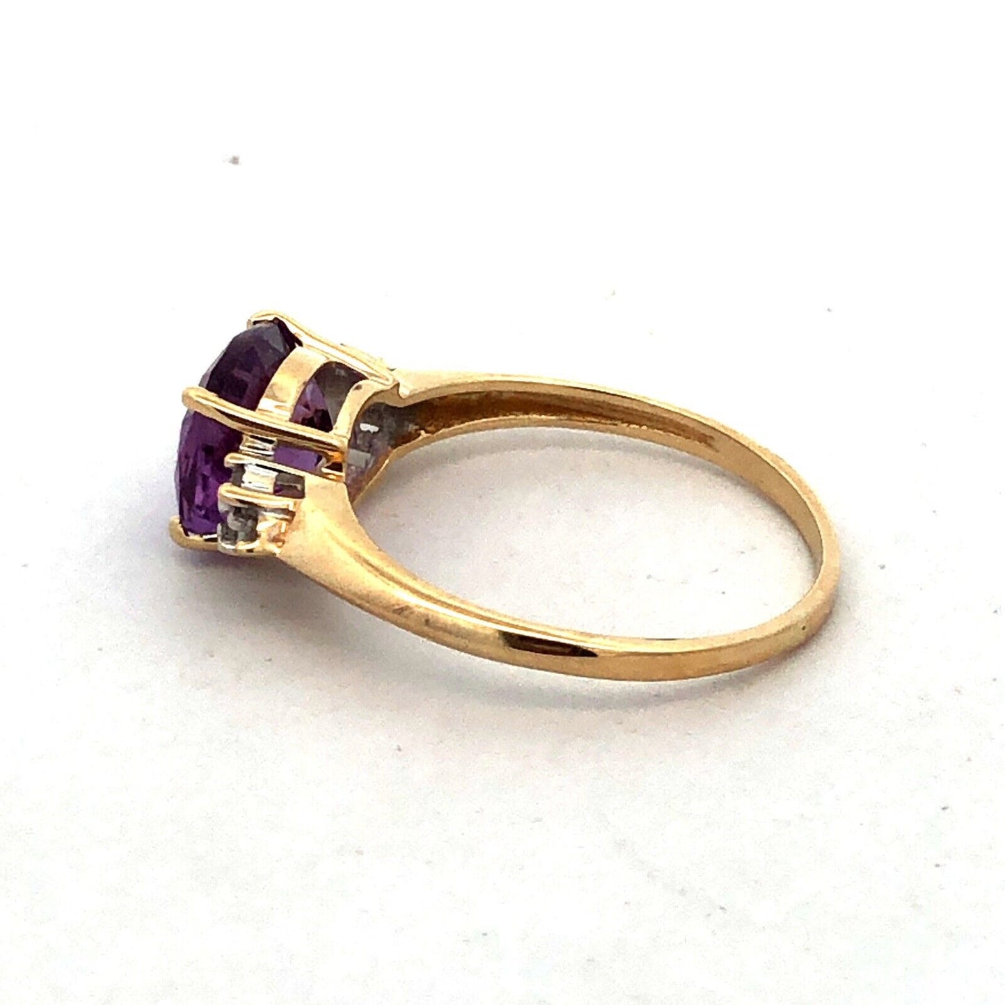 Designer AV 14K Yellow Gold Cushion Cut Purple Amethyst Solitaire Diamond Ring