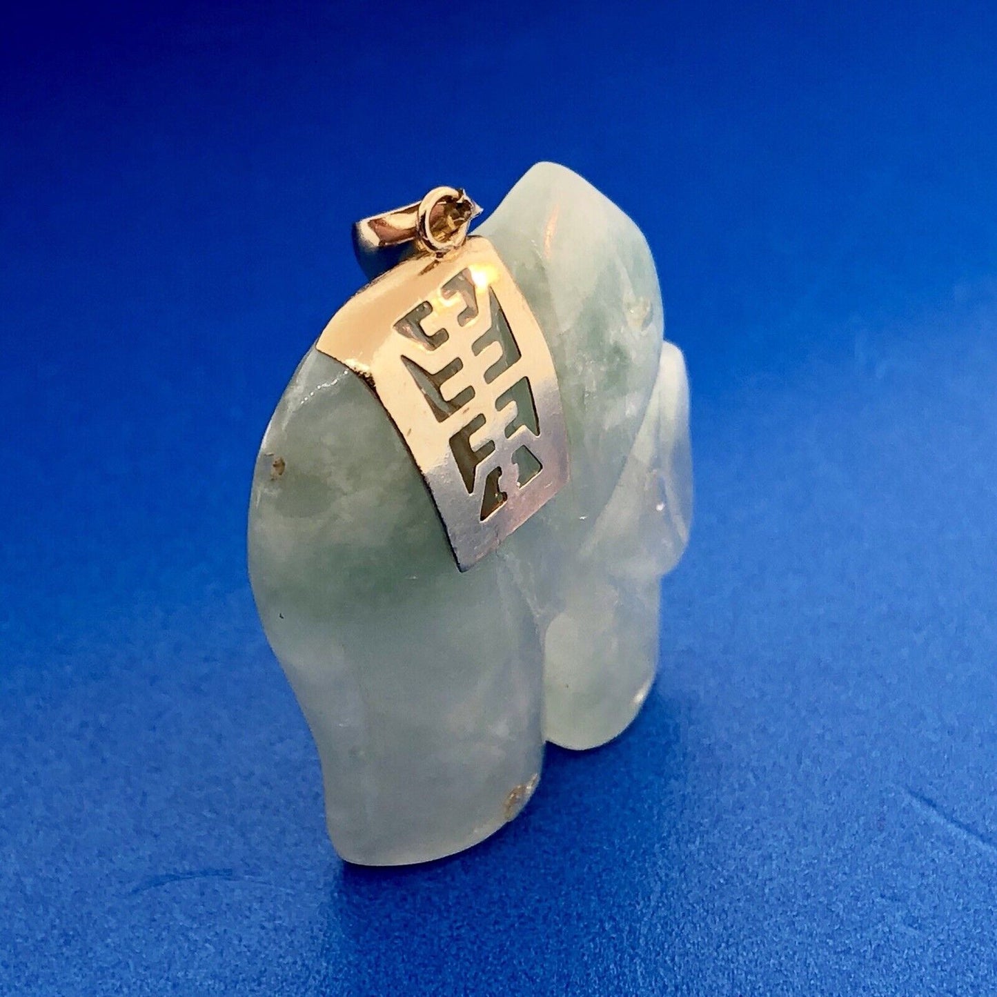 Vintage 14K Yellow Gold Carved Jade Jadeite Elephant Long Life Good Luck Pendant