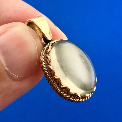 Vintage Art Deco 14K Yellow Gold Gray Green Quartz Cabochon Oval Charm Pendant