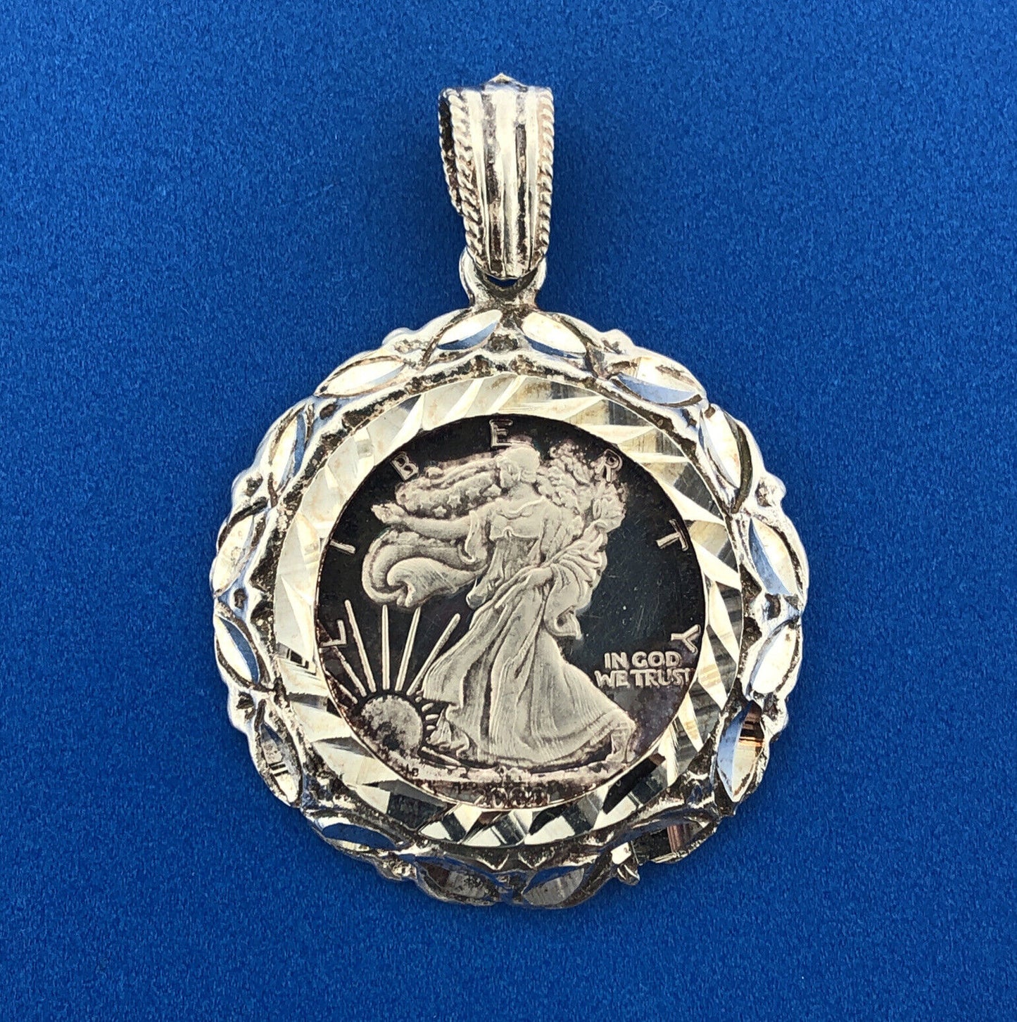 USA .999 Fine Silver Millennium Eagle w/ Sterling Silver 925 Coin Holder Pendant