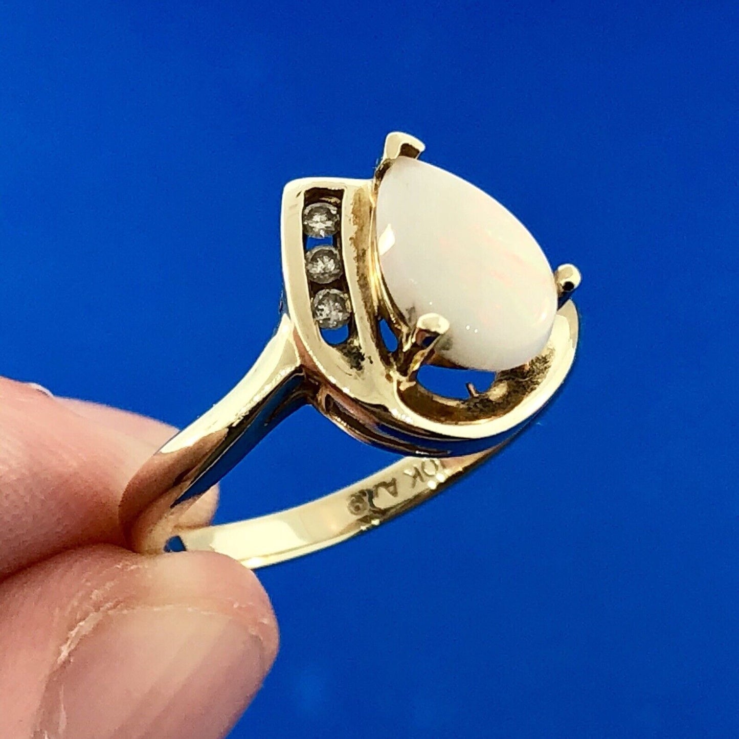 Designer 10K Yellow Gold Opal Diamond Modernist Bypass October Occasion Ring