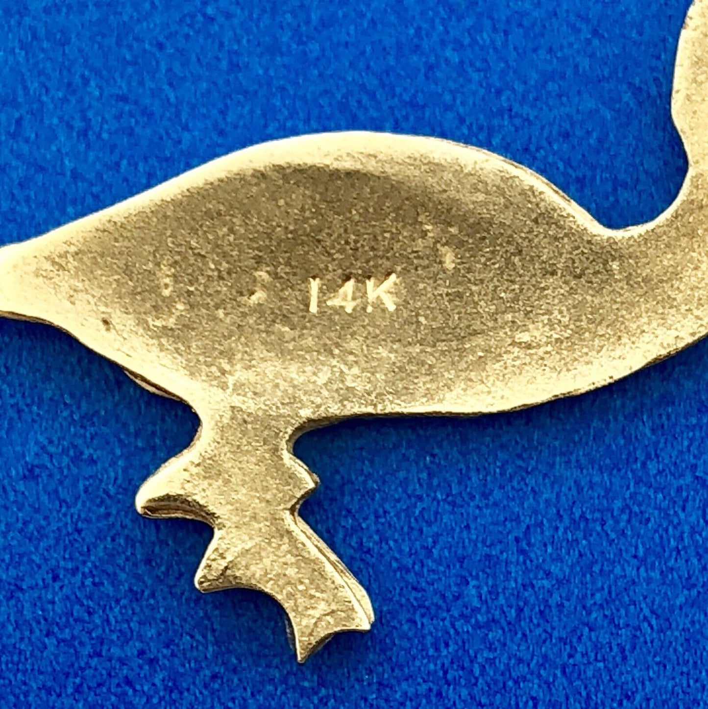 Vintage 14K Yellow Gold Textured Bird Pelican Louisiana State Bird Pendant