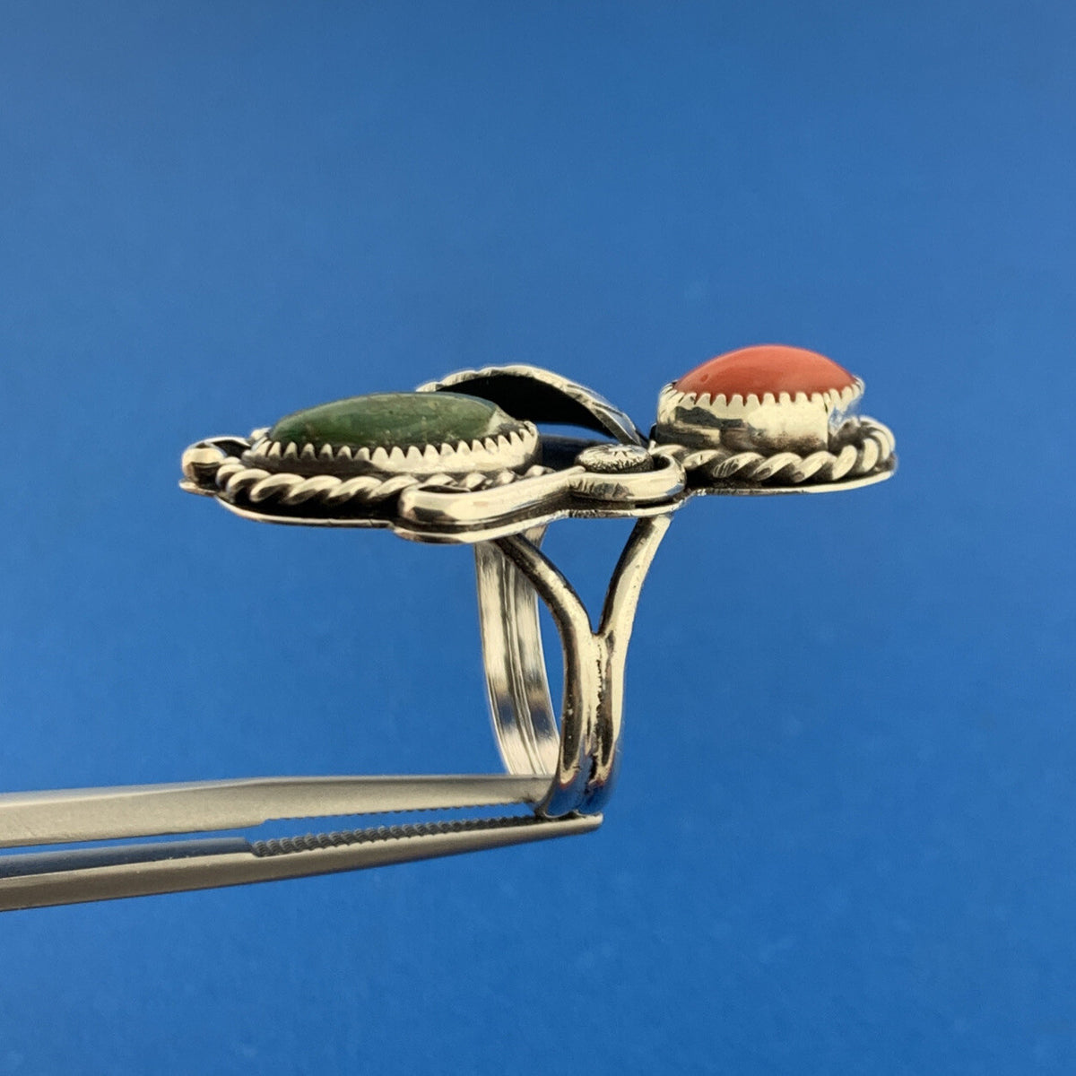 Native American Unsigned Sterling Silver Moss Agate Coral Squash Blossom Ring