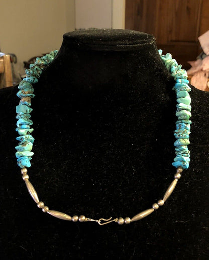 Vintage Silver Tone Irregular Graduated Turquoise Beaded Statement Necklace