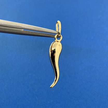 14K Yellow Gold Italian Horn Good Luck Symbol Charm Pendant