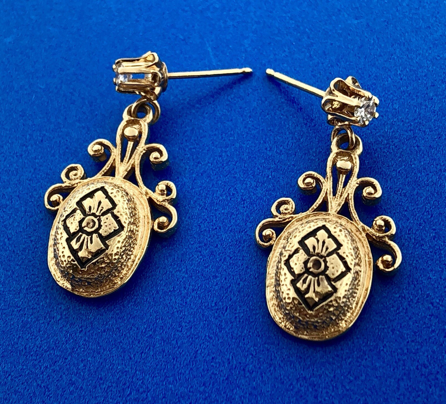 Vintage 14k Yellow Gold Diamond Scroll Gothic Chandelier Dangle Drop Earrings