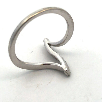 Gorgeous 10k White Gold Round Cut Diamond Vertical Modernist Bypass Ring Size 7