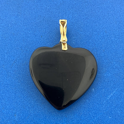 Gorgeous Designer 14k Yellow Gold Black Heart Onyx Round Diamond Accent Pendant