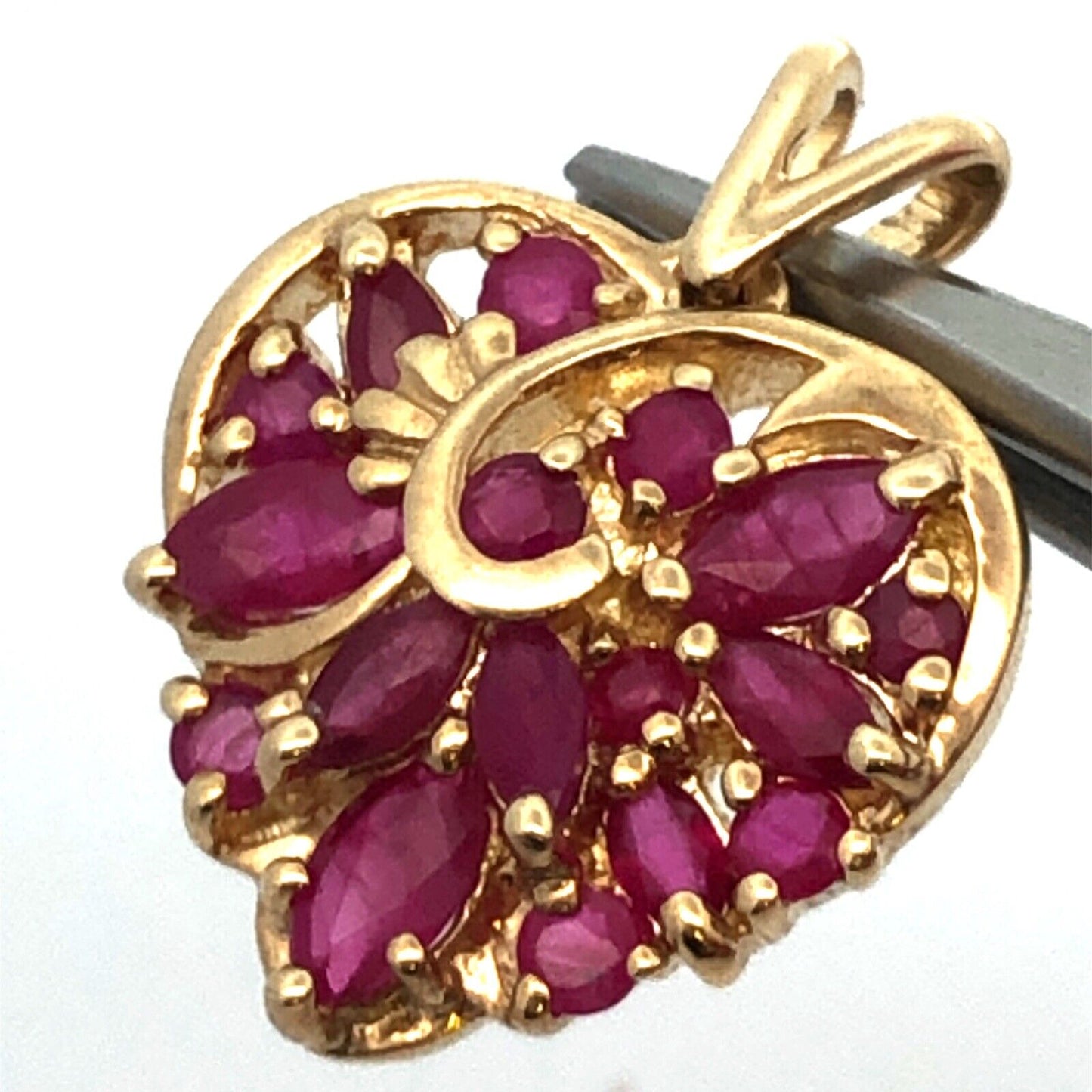 Vintage 10K Yellow Gold Marquise Round Ruby Cluster Heart Pendant