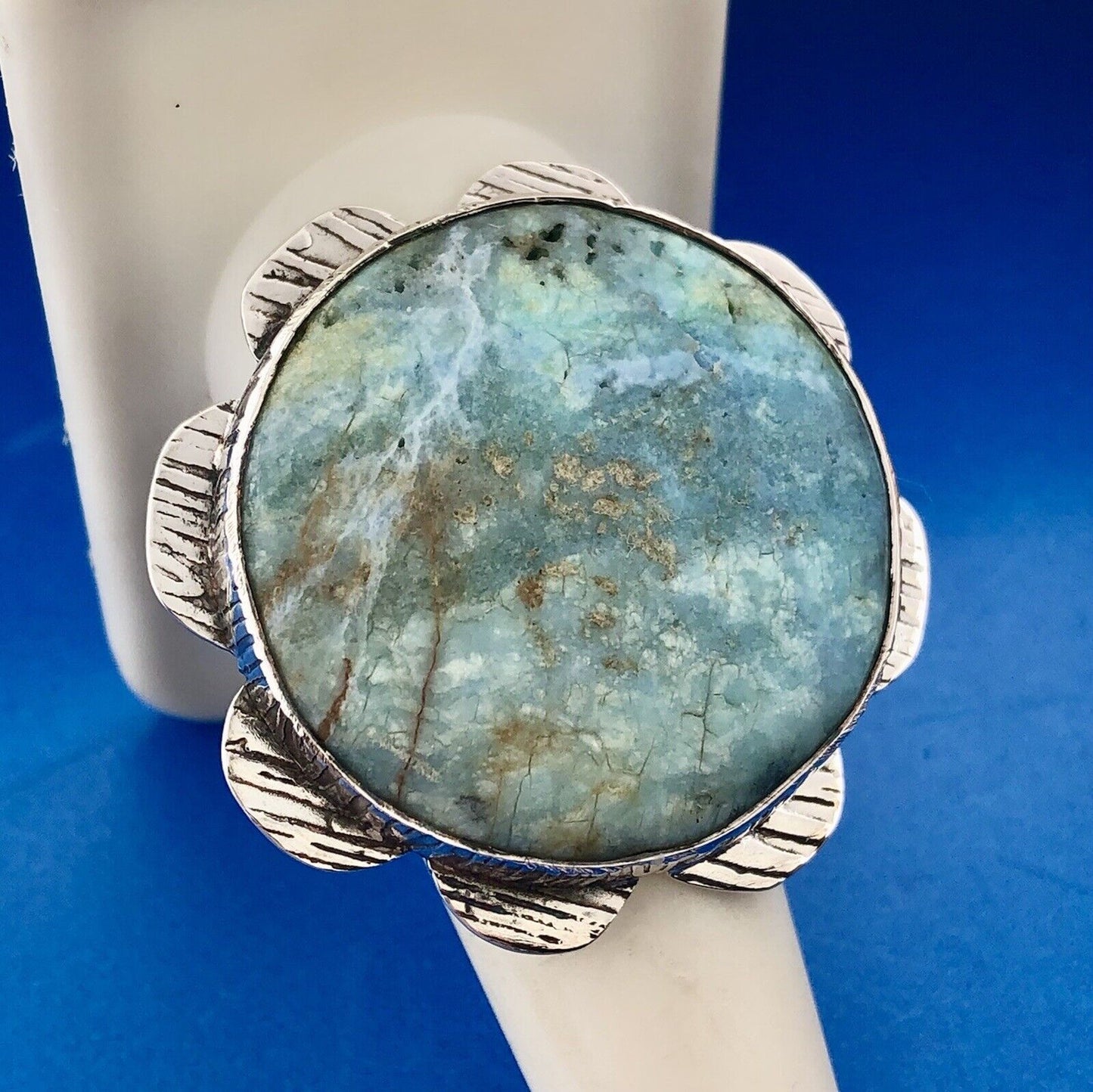 Vintage Native American Artisan 925 Sterling Silver Turquoise Statement Ring