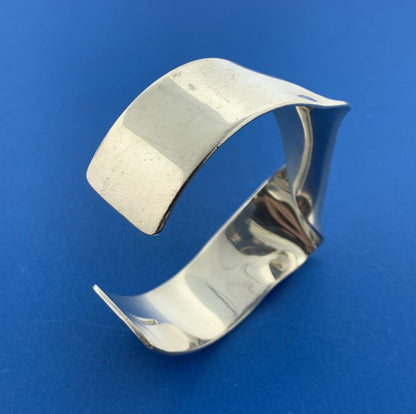 Artisan Signed 925 Sterling Silver Modernist Twist Statement Cuff Bracelet