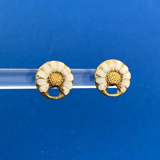 Vintage 10K Yellow Gold White Enamel Petite Flower Screw Back Stud Earrings