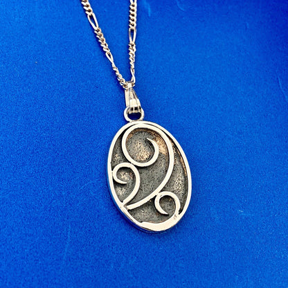 Carolyn Pollack R Moon Sterling Silver 925 Oval Scroll Floral Pendant Necklace