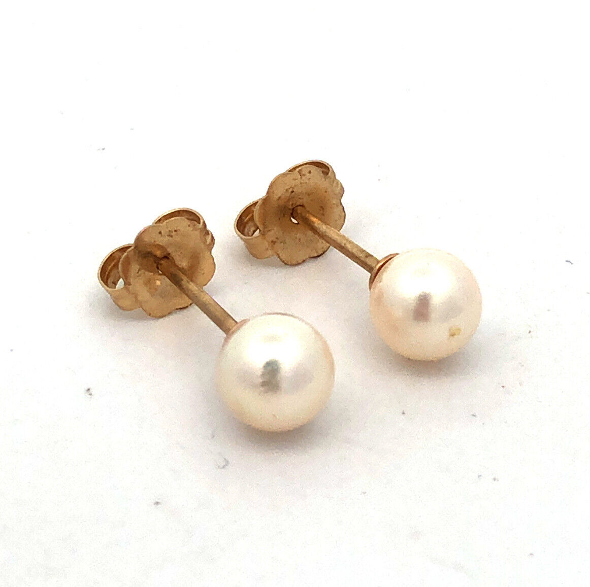 14K Yellow Gold Round Pearl Solitaire Ball Everyday Stud Earrings