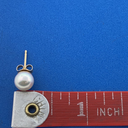 Chic Designer 14K Yellow Gold 7 mm Pearl Bridal June Anniversary Stud Earrings
