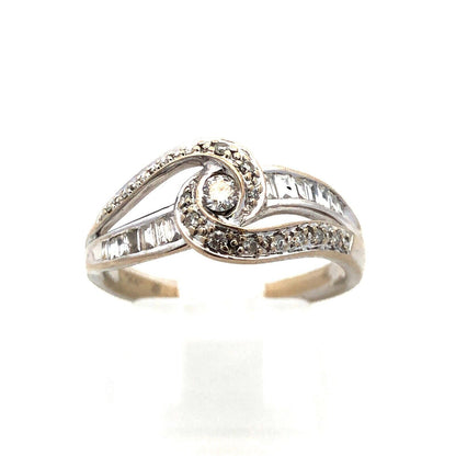 Gorgeous 14k White Gold Baguette Round Cut Diamond Intertwined Ring Size 7