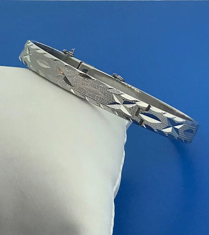 Retro 18K White Rolled Gold Plated X O Diamond Cut Etched Hinged Cuff Bracelet