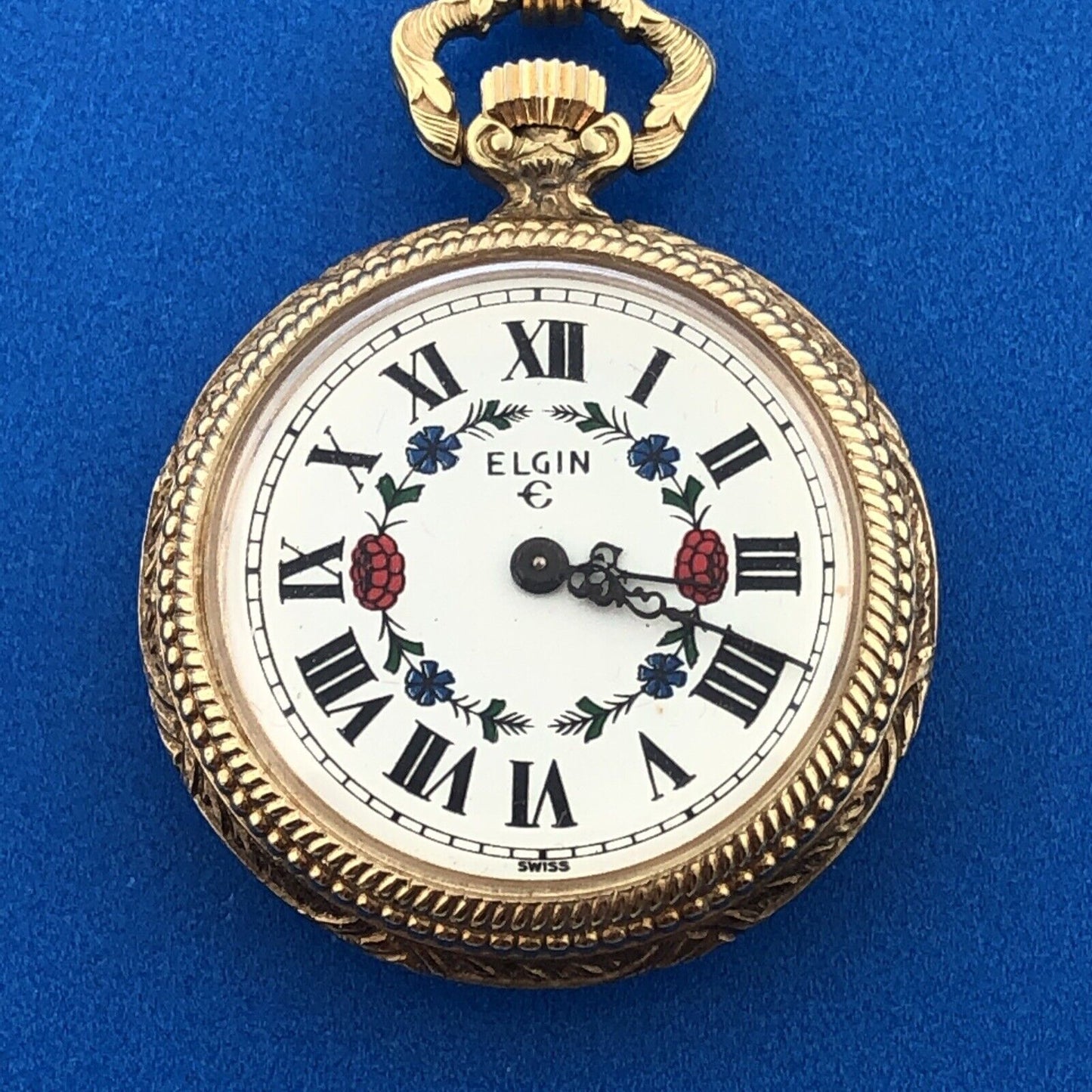Elgin Gold Tone Ornate 17 Jewels Ladies Floral Pendant Watch With Chain Fob/Box