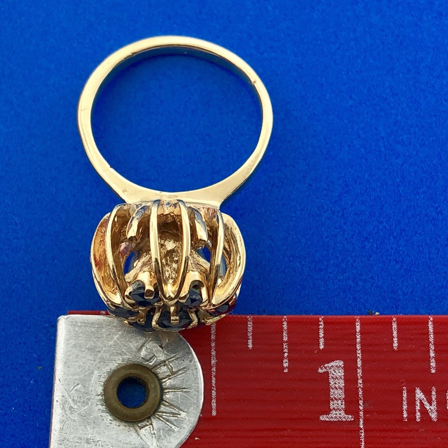 Vintage 14K Yellow Gold Sapphire Buttercup Flower Cluster Cocktail Ring