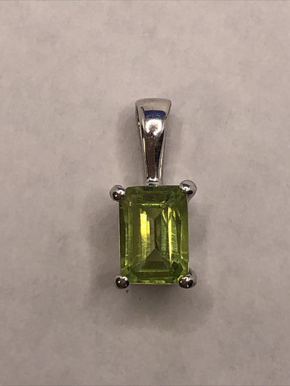 Designer TGGC 925 Sterling Silver Emerald Cut Green Citrine Petite Pendant