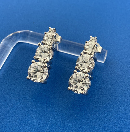 YGI Sterling Silver 925 Round Cut Sparkling CZ Vertical Channel Stud Earrings