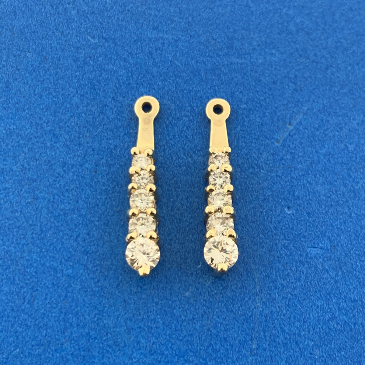 Gorgeous 14k Yellow Gold Round Cut Diamond Vertical Set Earring Enhancers