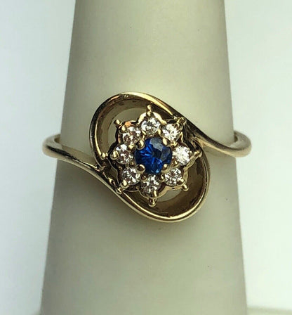 Designer 14K Yellow Gold Diamond Sapphire Free Form Flower Cocktail Ring