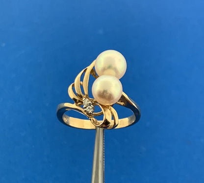 Estate 14K Yellow Gold Pearl Diamond Accented Modernist June Anniversary Ring