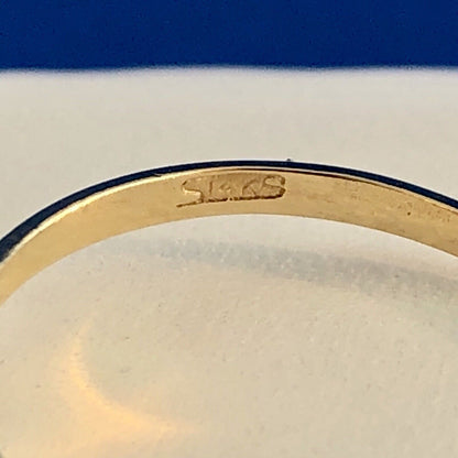 Vintage Designer 14K Yellow Gold Round Red Quartz Solitaire January Ring