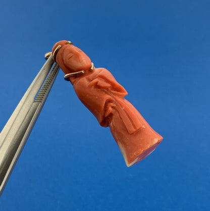 Gorgeous 14k Yellow Gold Carved Coral Chinese Eastern Wise Man Dangle Pendant