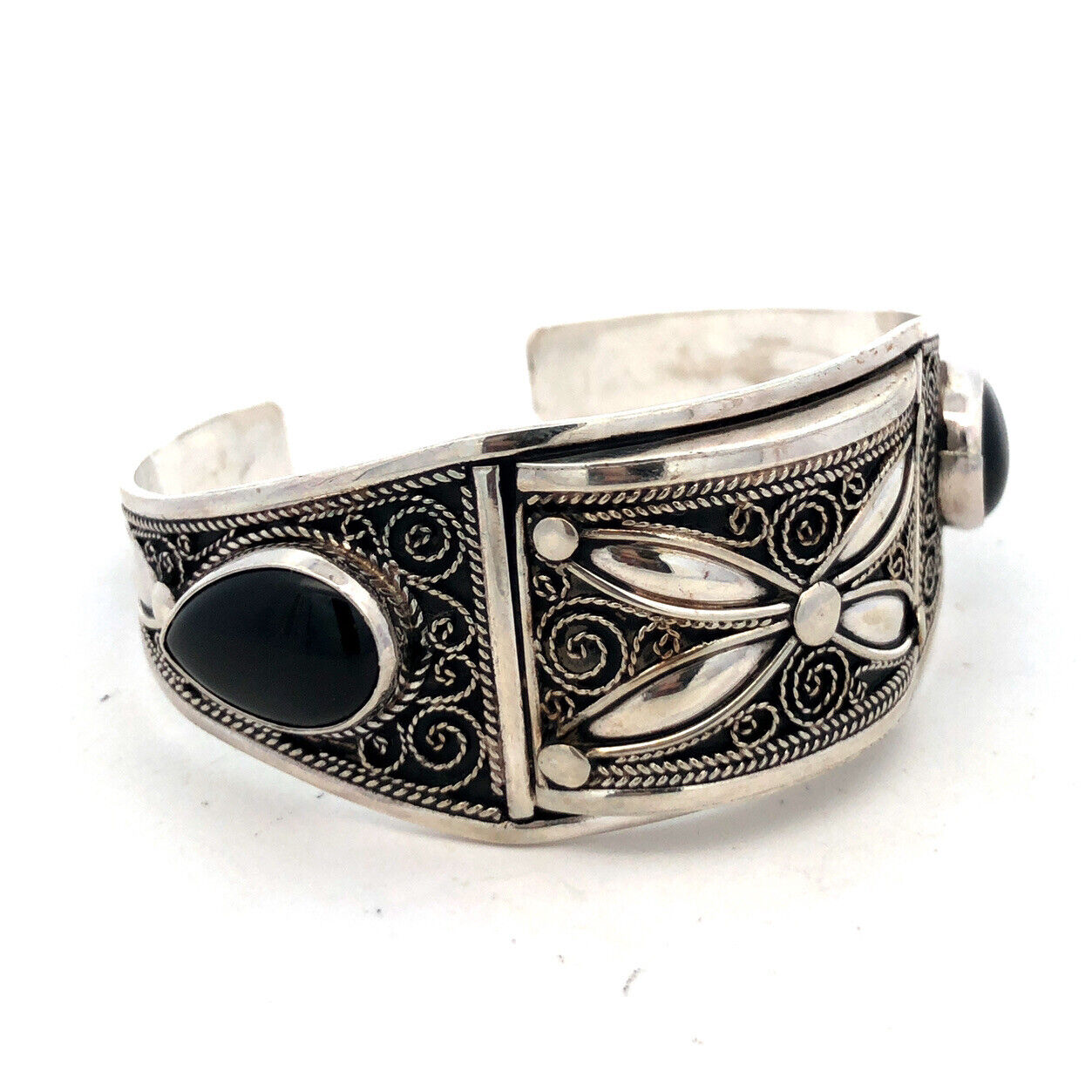 Vintage 925 Sterling Silver Black Onyx Filigree Swirl Open Cuff Bracelet